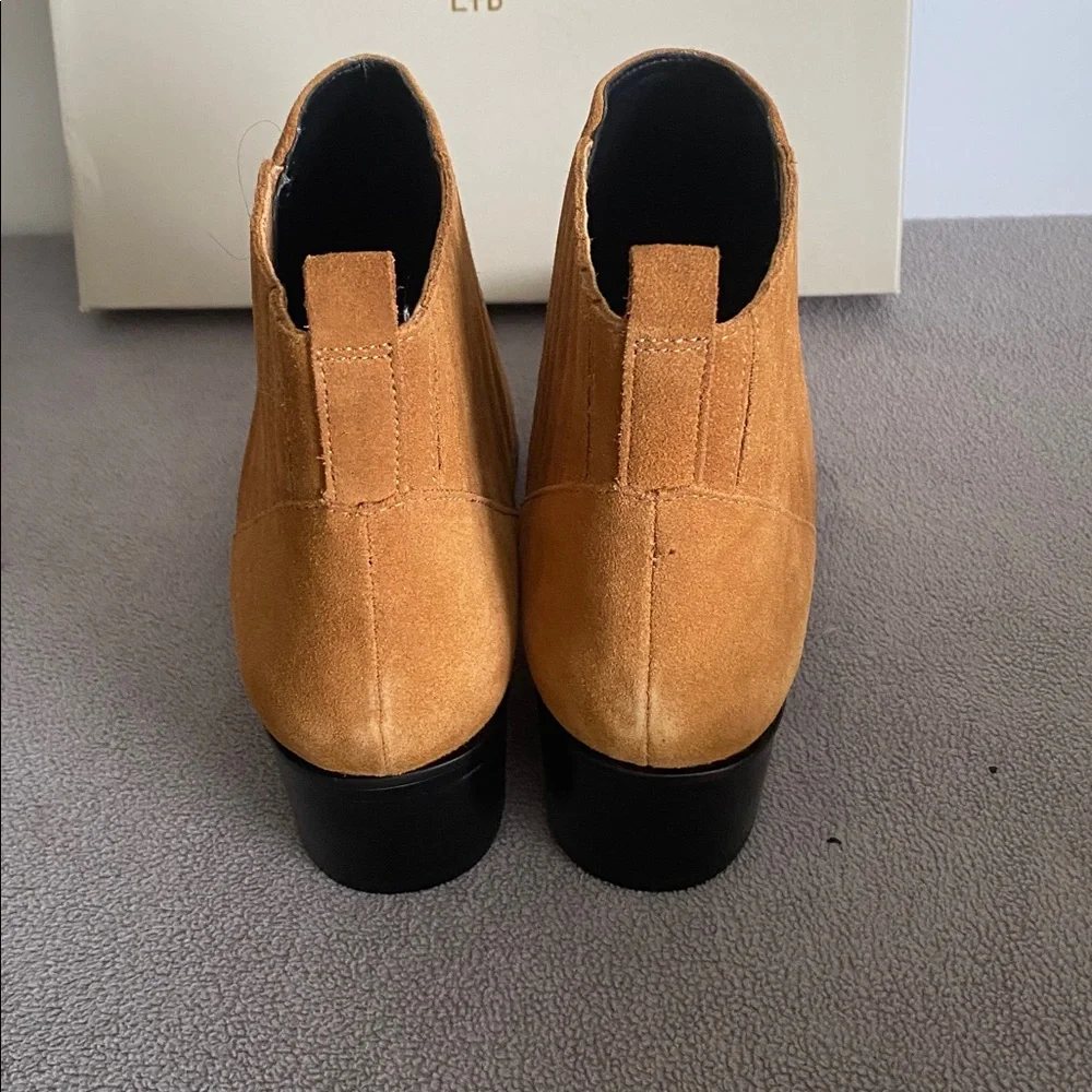 NIB Marc Fisher • Yolli Pointed Ankle Suede Bootie - Picture 2 of 5